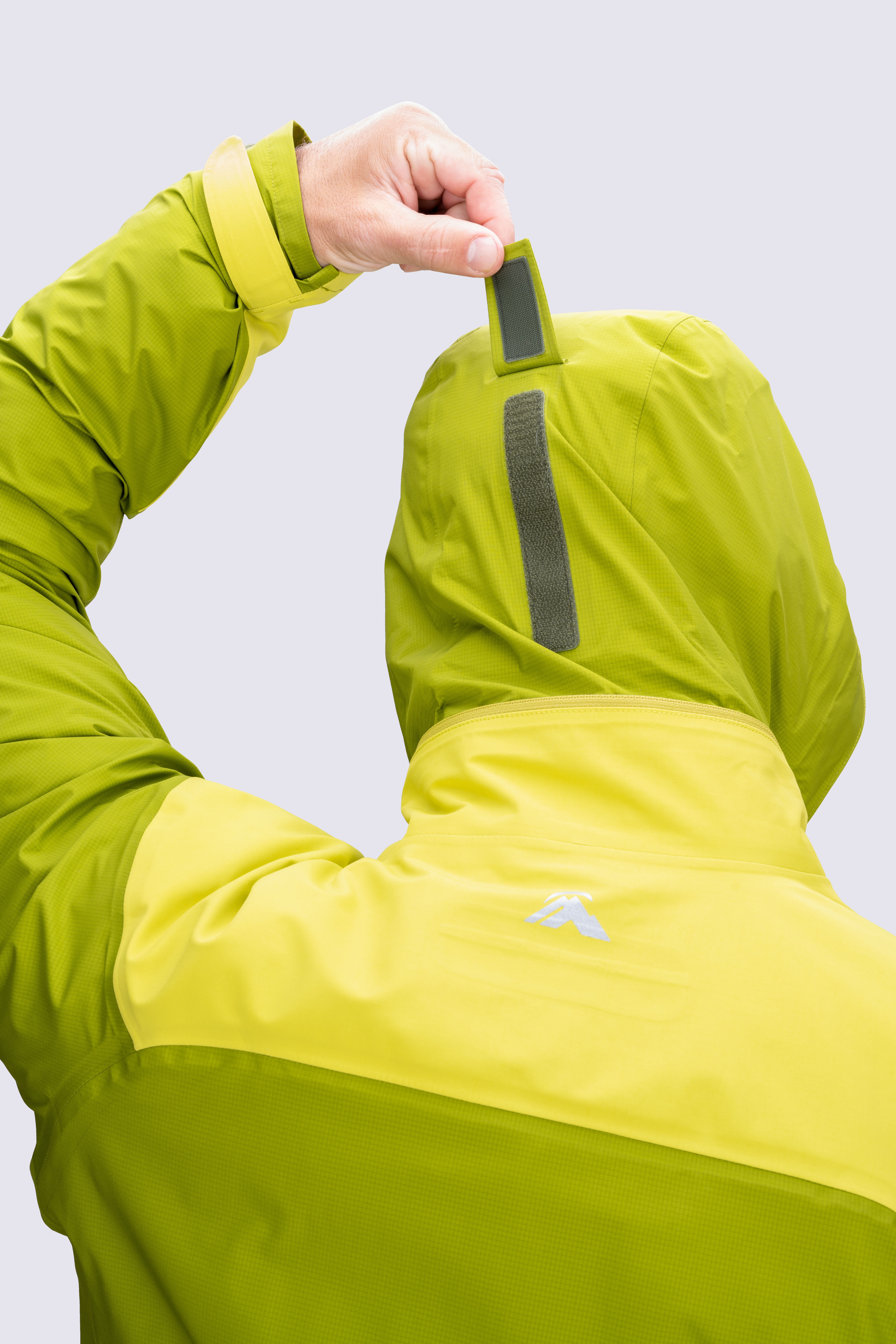 Macpac Men s Traverse Rain Jacket Macpac