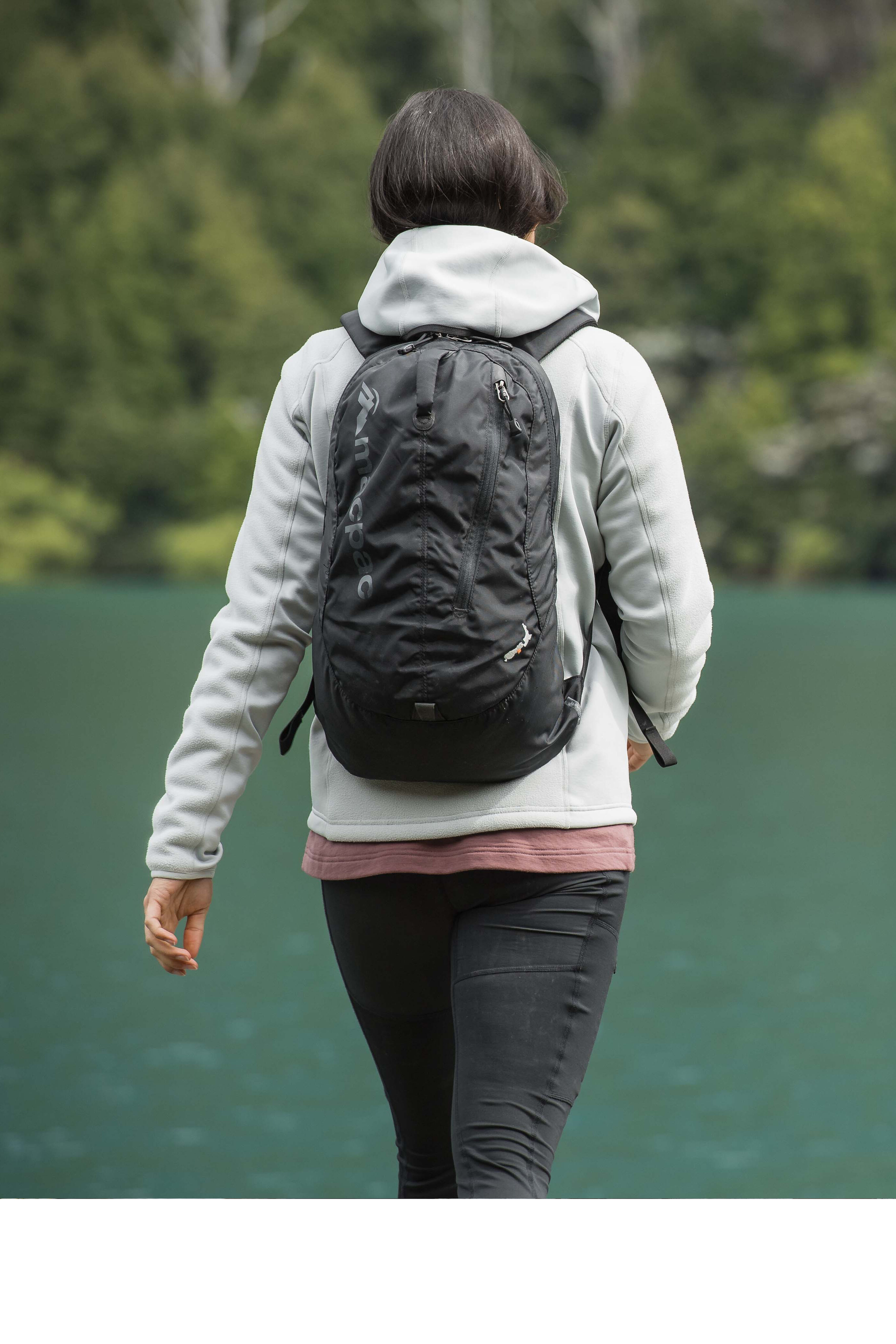 Macpac deals backpack reviews