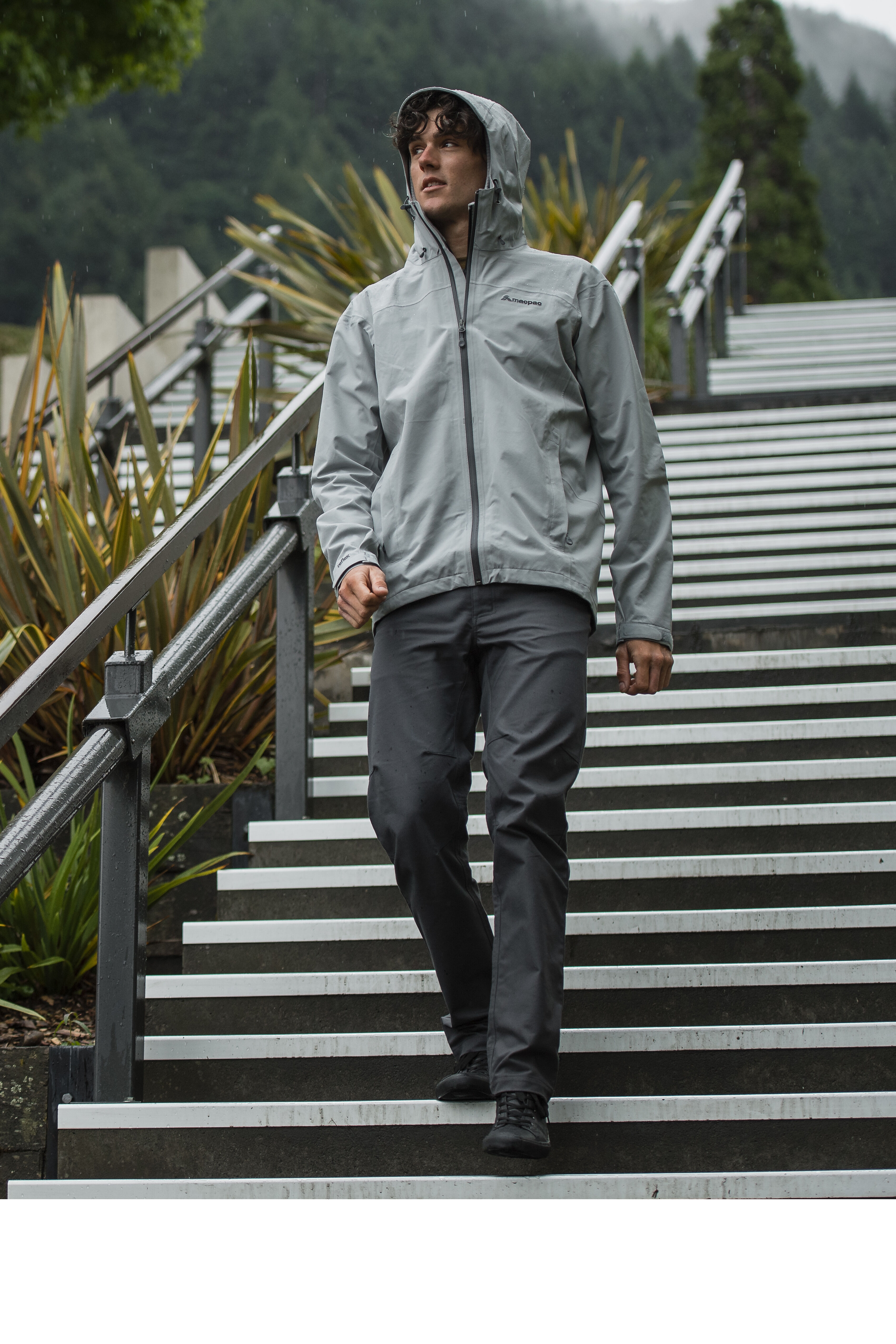 Rain jacket macpac outlet