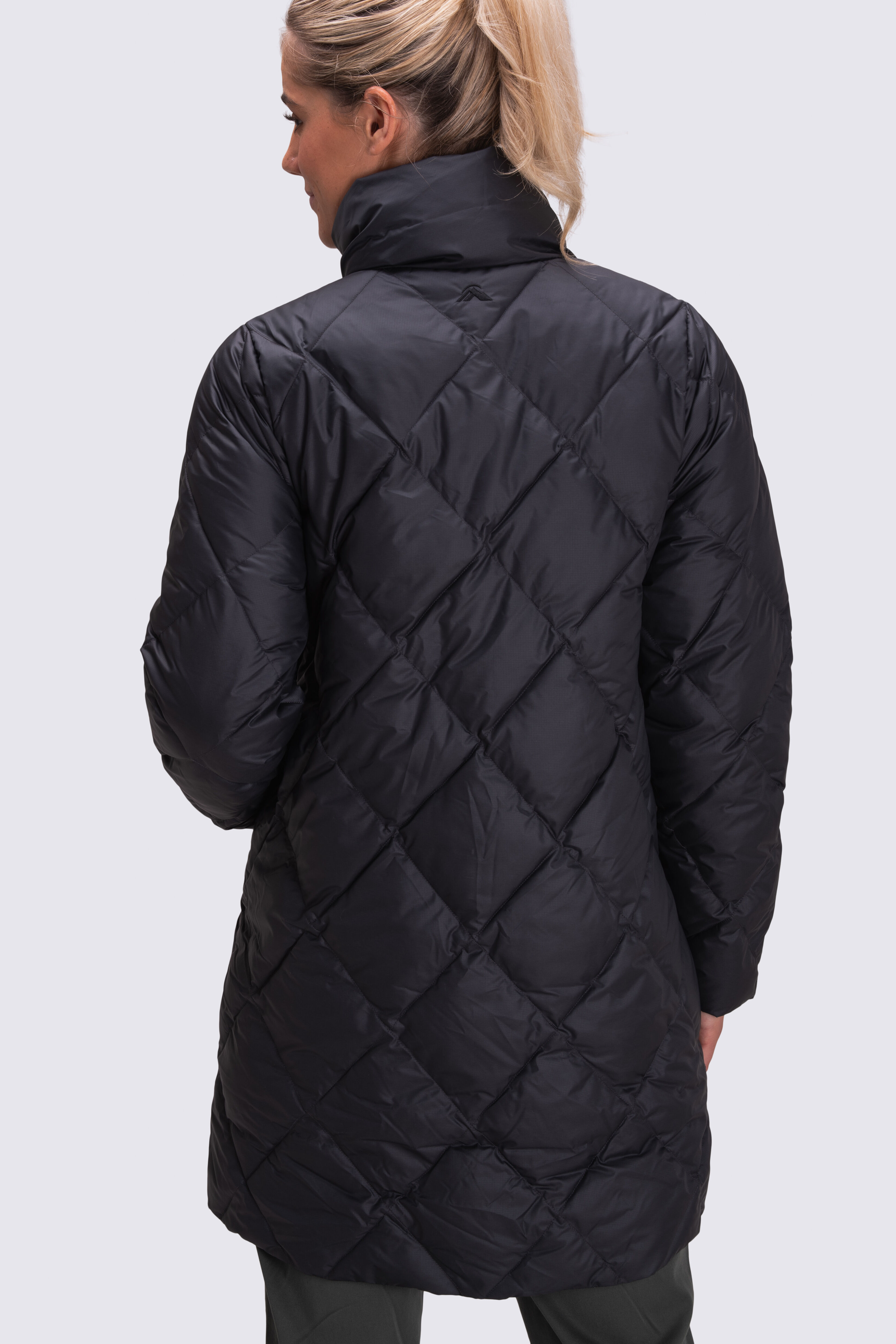 Nau cocoon quilted clearance down trench coat