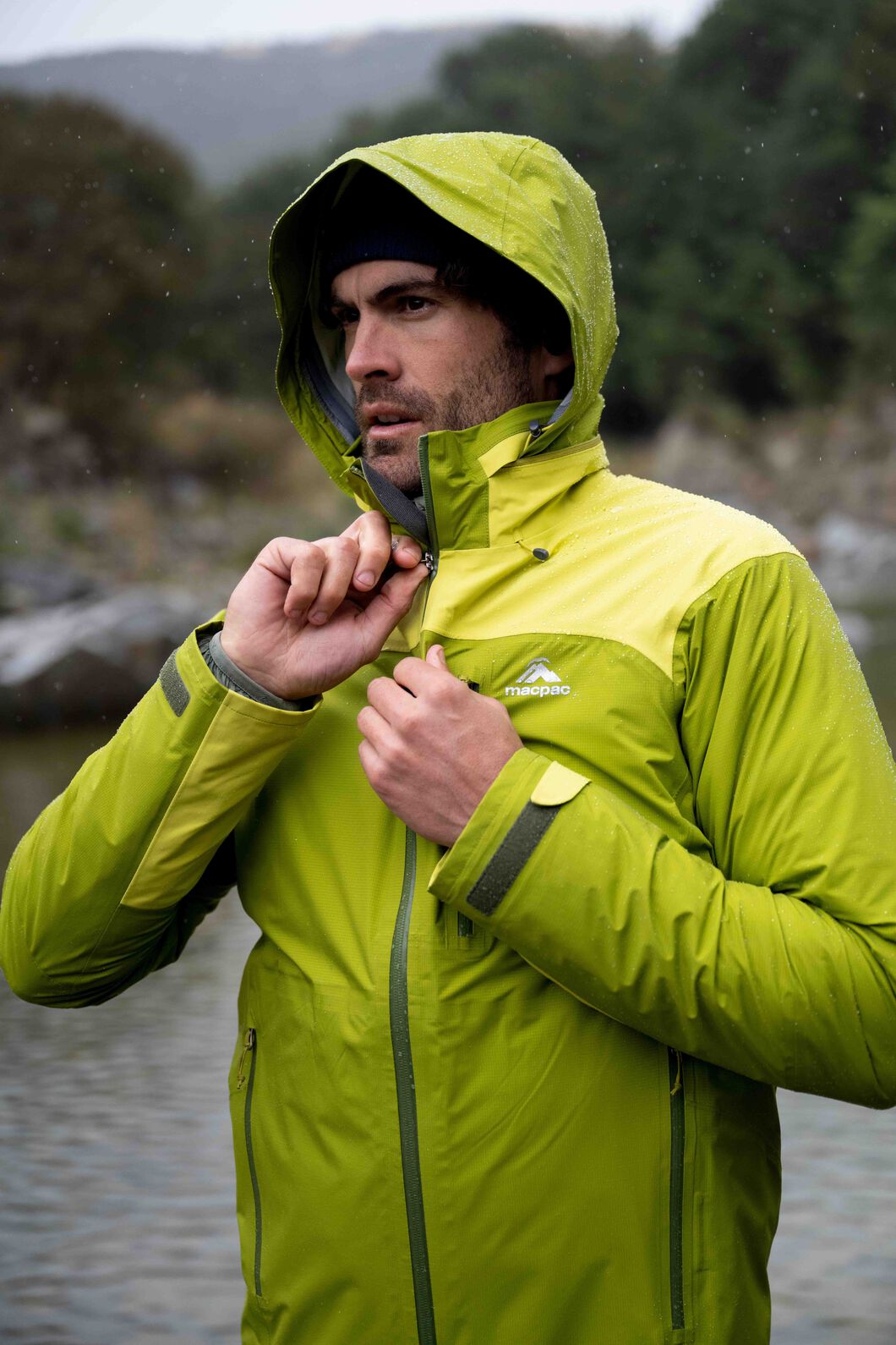 Macpac Men s Traverse Rain Jacket Macpac