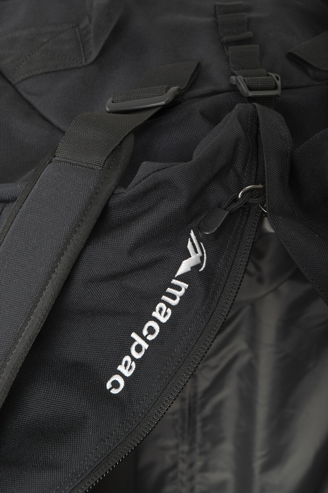 Macpac Wheeled Duffel 120L Macpac