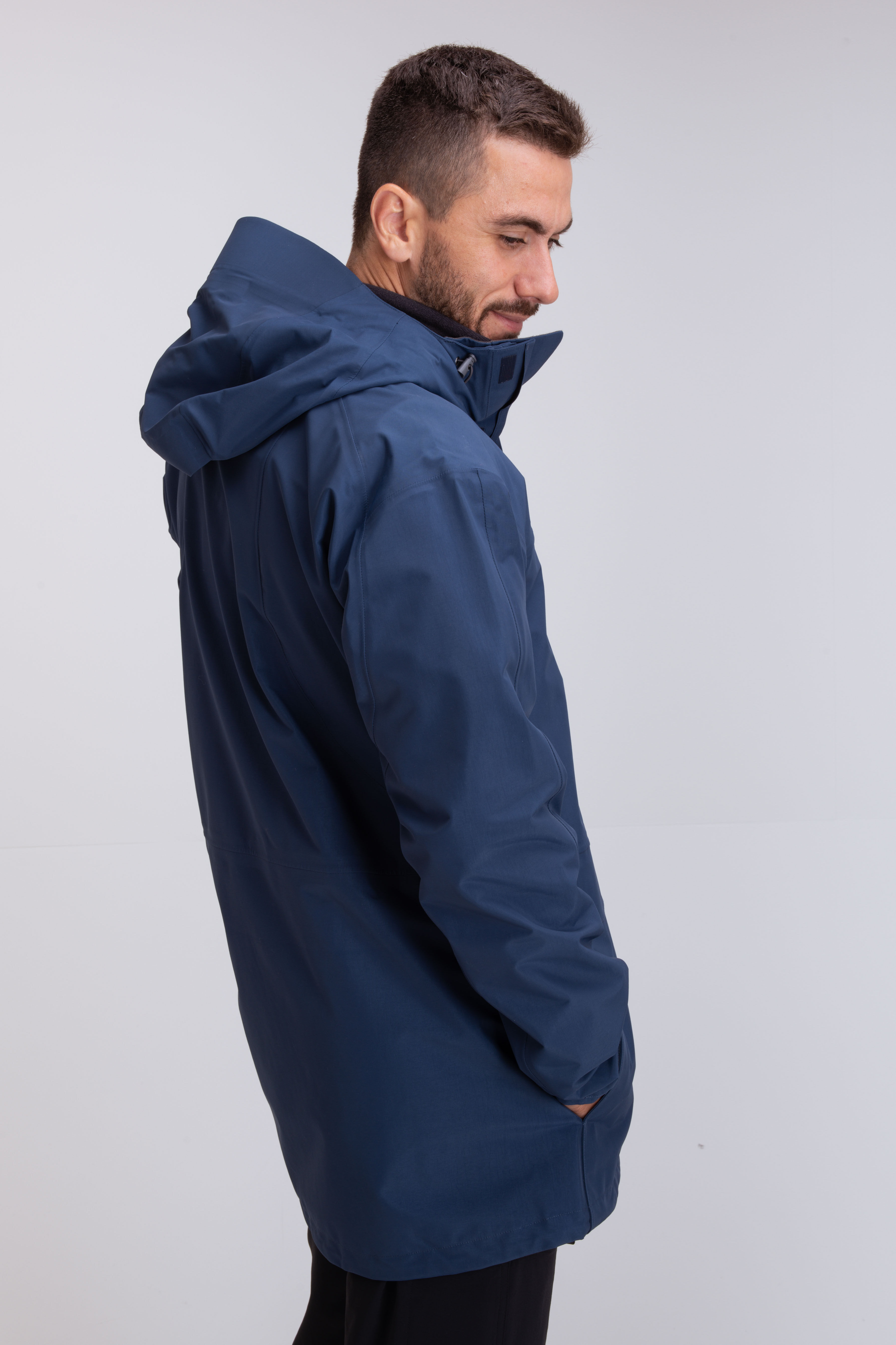 Macpac Men s Resolution Raincoat Macpac
